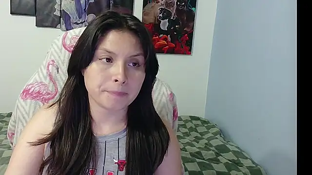 Snapshot of jessica_gomez chatting on 10-29-25, 01:30 jessica gomez online show from 10-29-25, 01:30