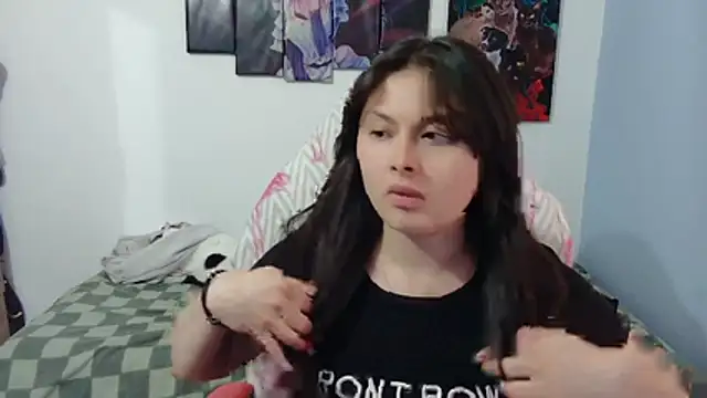 Snapshot of jessica_gomez chatting on 10-30-25, 10:10 jessica gomez online show from 10-30-25, 10:10