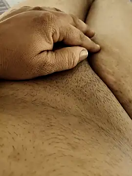 Villagebotcpl online show from 04-29-26, 05:41