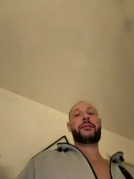 Guitccch online show from 03-08-26, 07:50