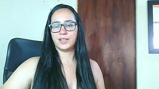 Snapshot of brittanycheeks chatting on 07-29-26, 09:35 brittanycheeks online show from 07-29-26, 09:35