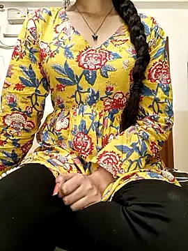 Snapshot of Ruchi-34 chatting on 01-07-26, 07:05 Ruchi-34 online show from 01-07-26, 07:05