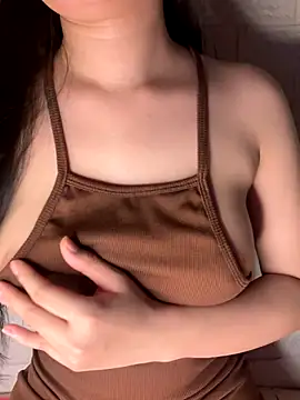 Thao-Cherry online show from 11-09-25, 05:44