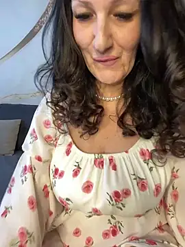 Katie-n online show from 05-26-26, 07:15