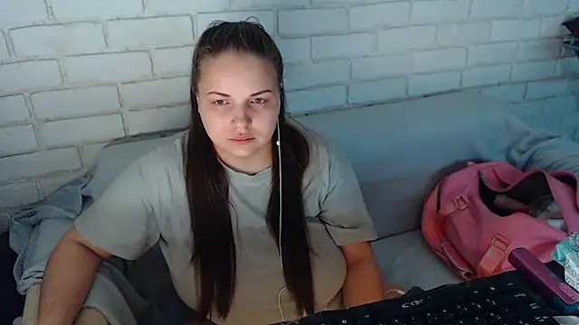 Snapshot of Crazyy_girl_ chatting on 03-11-25, 03:12 Crazyy girl  online show from 03-11-25, 03:12