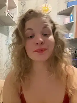 AlicePearcy online show from 10-04-25, 10:41