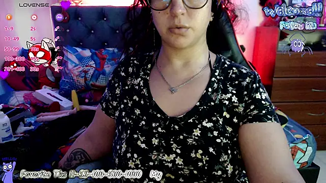 Snapshot of Bigsexycat chatting on 02-08-25, 08:20 Bigsexycat online show from 02-08-25, 08:20