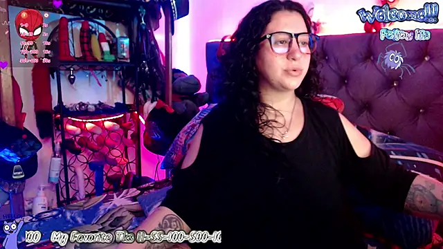 Snapshot of Bigsexycat chatting on 03-18-25, 06:14 Bigsexycat online show from 03-18-25, 06:14