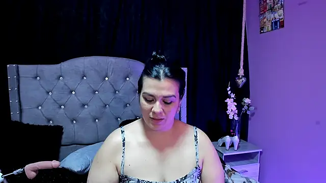 martina foxy  online show from 02-21-25, 10:26