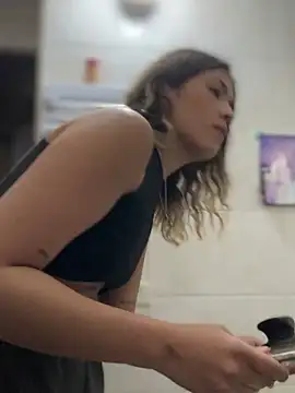 Snapshot of Mila_Morgan chatting on 01-18-25, 12:13 Mila Morgan online show from 01-18-25, 12:13