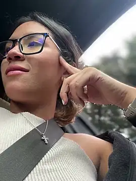 Snapshot of Mila_Morgan chatting on 03-17-25, 06:32 Mila Morgan online show from 03-17-25, 06:32