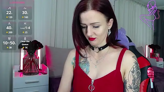 Snapshot of ElisaJane chatting on 12-04-24, 11:24 ElisaJane online show from 12-04-24, 11:24
