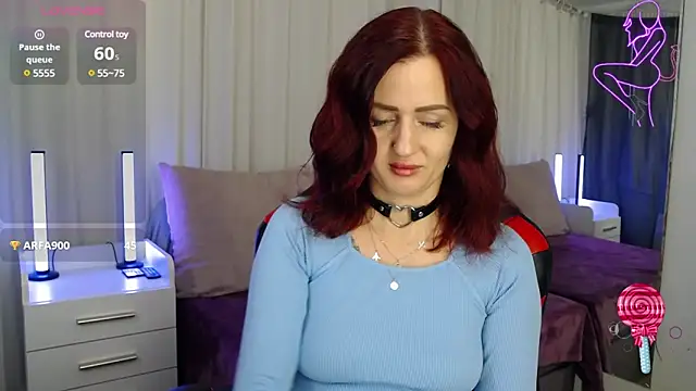 Snapshot of ElisaJane chatting on 12-22-24, 09:31 ElisaJane online show from 12-22-24, 09:31
