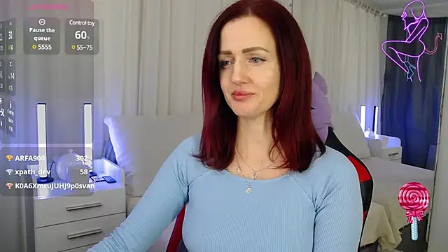 Snapshot of ElisaJane chatting on 01-10-25, 01:21 ElisaJane online show from 01-10-25, 01:21