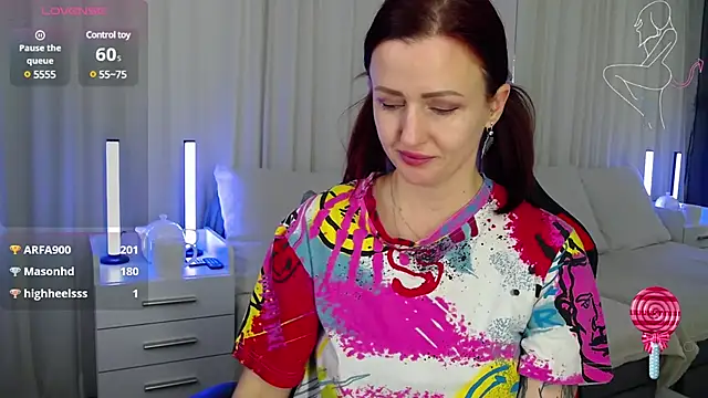 Snapshot of ElisaJane chatting on 01-15-25, 01:34 ElisaJane online show from 01-15-25, 01:34