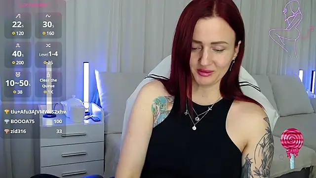 Snapshot of ElisaJane chatting on 01-25-25, 07:28 ElisaJane online show from 01-25-25, 07:28