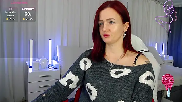 Snapshot of ElisaJane chatting on 02-04-25, 10:02 ElisaJane online show from 02-04-25, 10:02