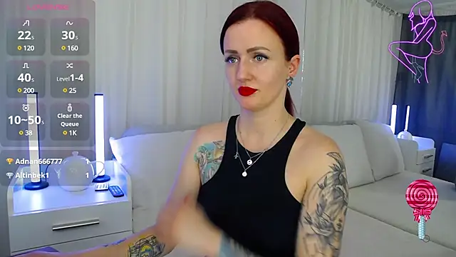 Snapshot of ElisaJane chatting on 02-20-25, 12:52 ElisaJane online show from 02-20-25, 12:52