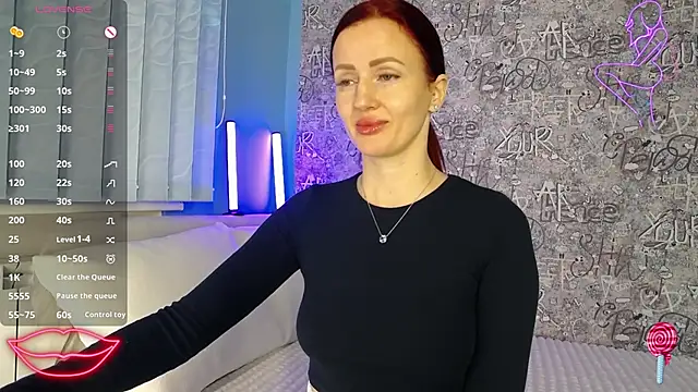 Snapshot of ElisaJane chatting on 11-20-25, 09:58 ElisaJane online show from 11-20-25, 09:58