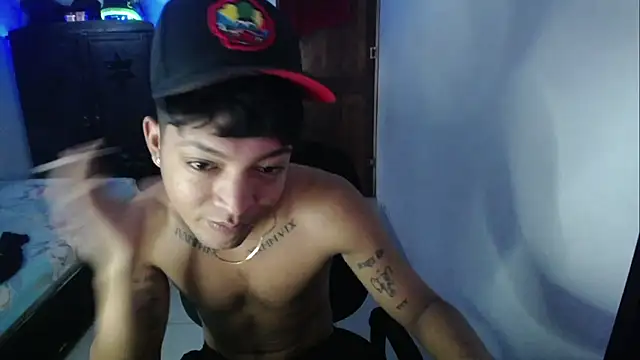 Snapshot of Sxntisaul__ chatting on 02-13-25, 11:28 Sxntisaul online show from 02-13-25, 11:28