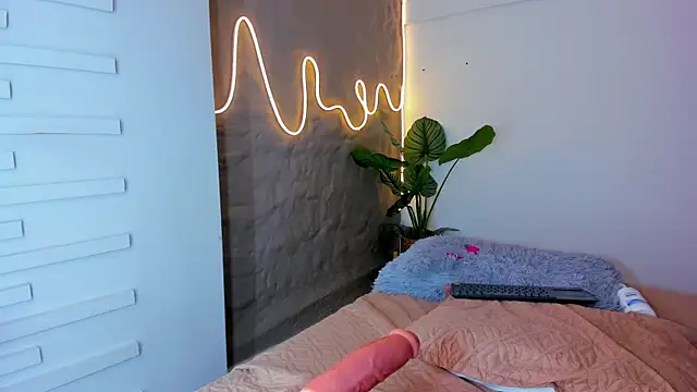 Snapshot of Isa__Blanc chatting on 02-01-25, 01:55 Isa Blanc online show from 02-01-25, 01:55