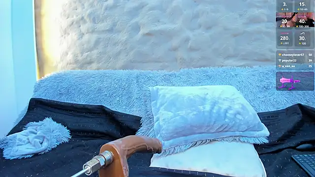 Snapshot of Isa__Blanc chatting on 02-27-25, 06:07 Isa Blanc online show from 02-27-25, 06:07