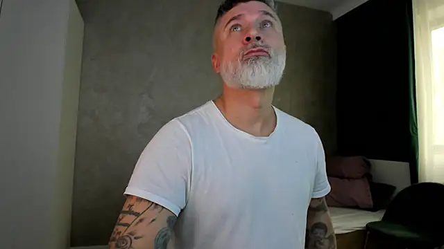 BlowMyXXL online show from 12-29-24, 11:07