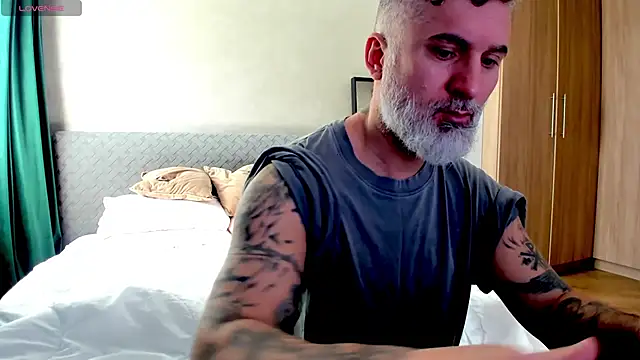 BlowMyXXL online show from 02-20-25, 10:48