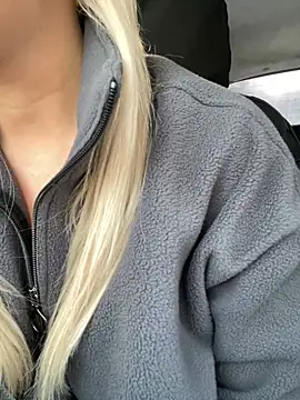 Snapshot of MerlinDave chatting on 01-18-25, 04:26 MerlinDave online show from 01-18-25, 04:26