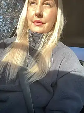 Snapshot of MerlinDave chatting on 02-15-25, 04:25 MerlinDave online show from 02-15-25, 04:25