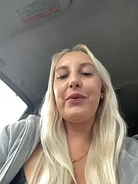 Snapshot of MerlinDave chatting on 09-19-25, 01:18 MerlinDave online show from 09-19-25, 01:18