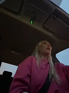 Snapshot of MerlinDave chatting on 10-24-25, 12:52 MerlinDave online show from 10-24-25, 12:52