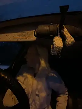 Snapshot of MerlinDave chatting on 11-08-25, 01:06 MerlinDave online show from 11-08-25, 01:06