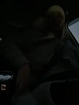 Snapshot of MerlinDave chatting on 11-19-25, 01:38 MerlinDave online show from 11-19-25, 01:38