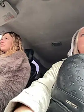 Snapshot of MerlinDave chatting on 11-22-25, 03:05 MerlinDave online show from 11-22-25, 03:05