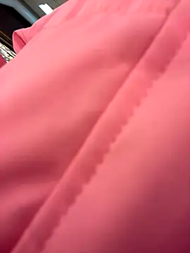 Snapshot of MerlinDave chatting on 11-27-25, 01:40 MerlinDave online show from 11-27-25, 01:40