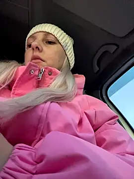 Snapshot of MerlinDave chatting on 11-29-25, 02:03 MerlinDave online show from 11-29-25, 02:03