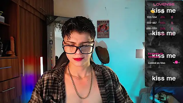 Snapshot of marckalexis chatting on 02-28-25, 11:01 marckalexis online show from 02-28-25, 11:01