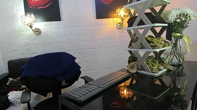 miss lucero1 online show from 03-03-25, 07:49