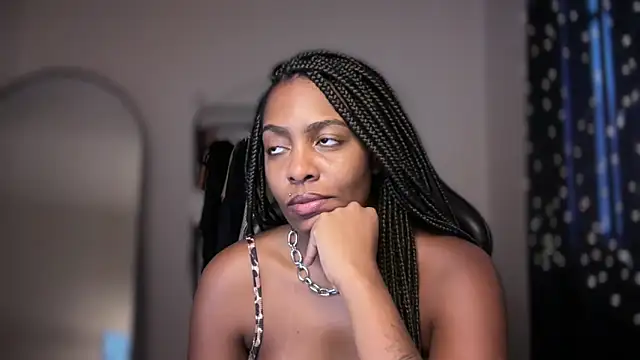 marisilva br online show from 12-16-25, 04:12