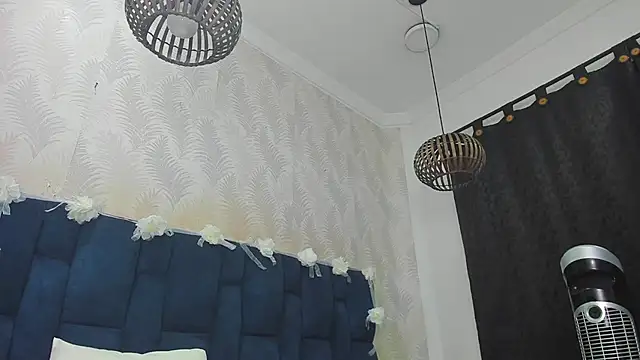Snapshot of Ammy_Connor1 chatting on 05-16-26, 12:29 Ammy Connor1 online show from 05-16-26, 12:29