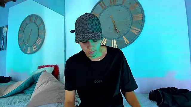 Mike 0233  online show from 01-19-25, 07:57