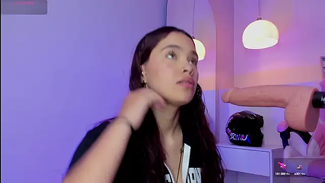 Snapshot of violeth_hill chatting on 03-12-25, 07:49 violeth hill online show from 03-12-25, 07:49