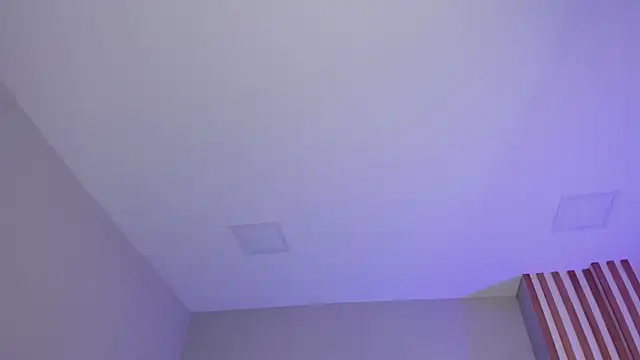 Snapshot of violeth_hill chatting on 10-31-25, 06:42 violeth hill online show from 10-31-25, 06:42