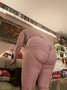 GingerSnap33 online show from 12-15-24, 03:24