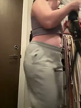 GingerSnap33 online show from 01-11-25, 03:34