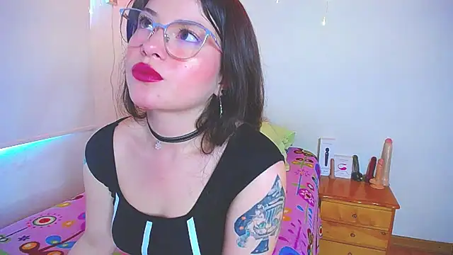 Snapshot of juli05star20 chatting on 01-16-25, 07:10 juli05star20 online show from 01-16-25, 07:10