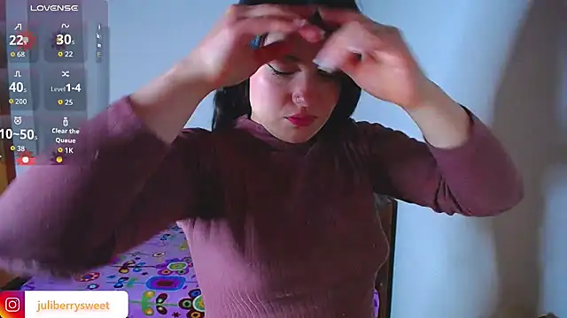 Snapshot of juli05star20 chatting on 10-03-25, 03:36 juli05star20 online show from 10-03-25, 03:36