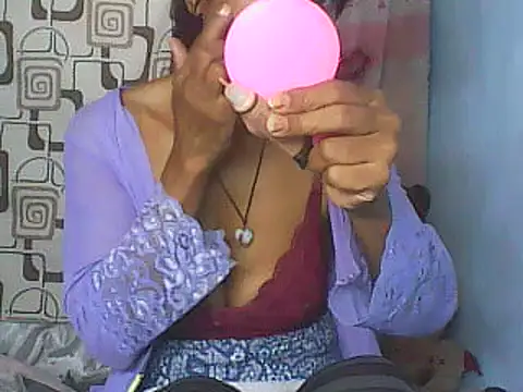 Snapshot of nene_belle chatting on 05-12-26, 05:59 nene belle online show from 05-12-26, 05:59