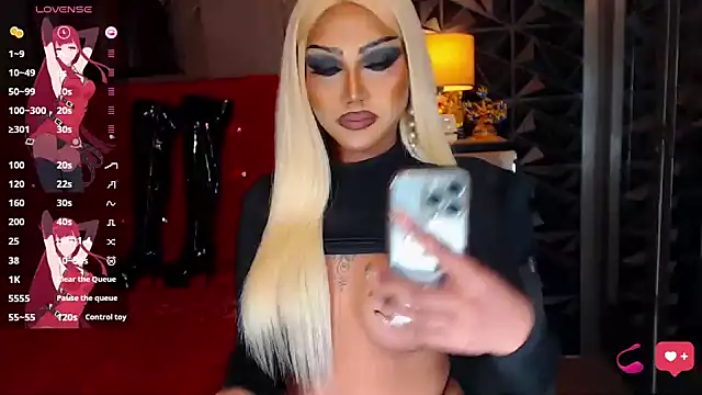 Snapshot of NatalyaFox chatting on 01-14-25, 07:17 NatalyaFox online show from 01-14-25, 07:17